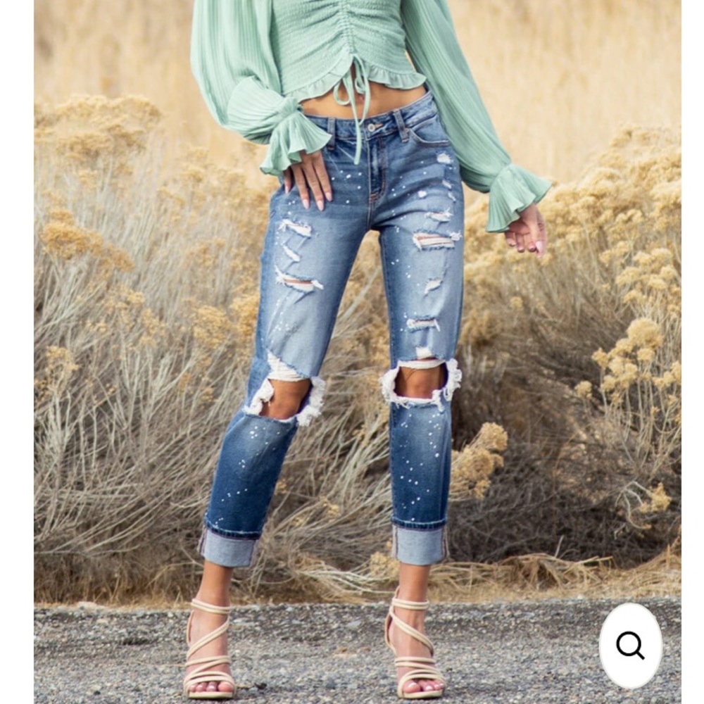 Kancan Medium Wash Distressed Jeans With Paint Splatter Details